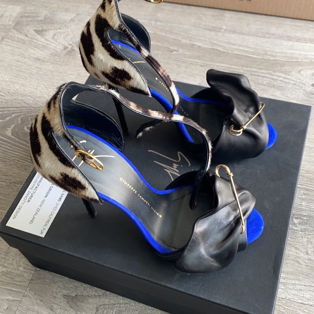 Shoes - Picture 2 of 5